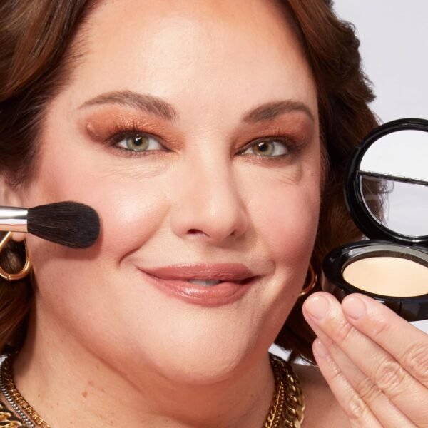 Baked Natural Glow Highlighter Review by Laura Geller New York Radiance Enhancing Makeup